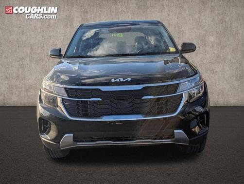 Fusion Orange 2026 Kia Seltos LX