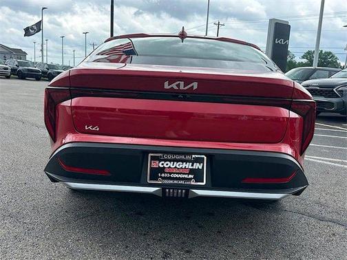 2025 Kia K4 LXS