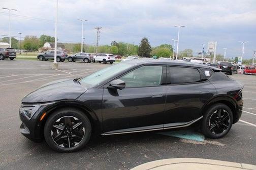 2025 Kia EV6 Wind