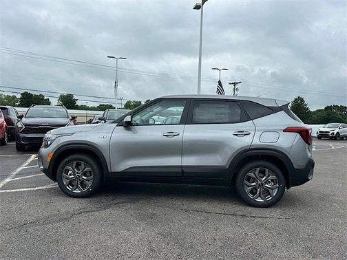 2025 Kia Seltos LX