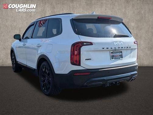 Glacial White Pearl 2022 Kia Telluride SX