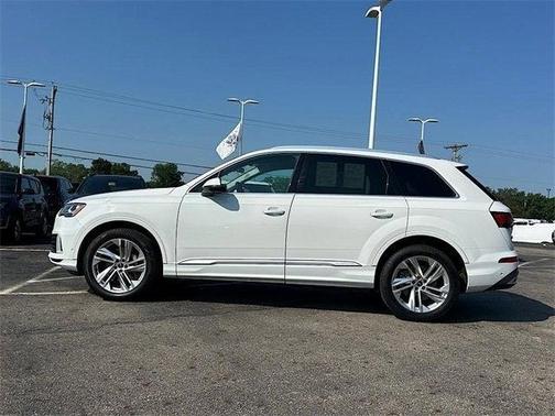 2021 Audi Q7 55 Premium Plus