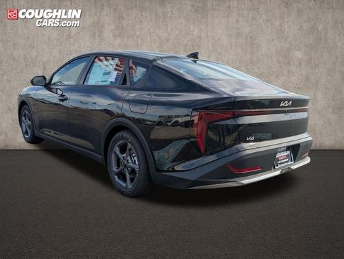 Black 2026 Kia K4 LXS