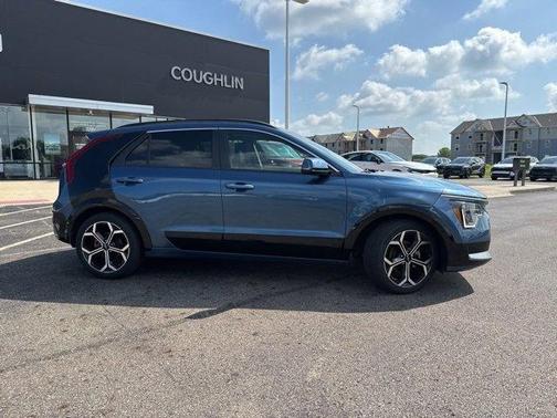 2023 Kia Niro SX Touring