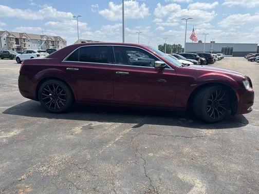 2017 Chrysler 300C Base