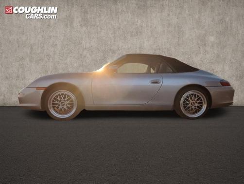 2003 Porsche 911 Carrera 4