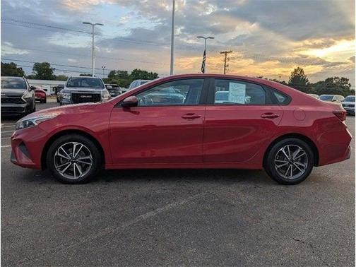 2022 Kia Forte LXS