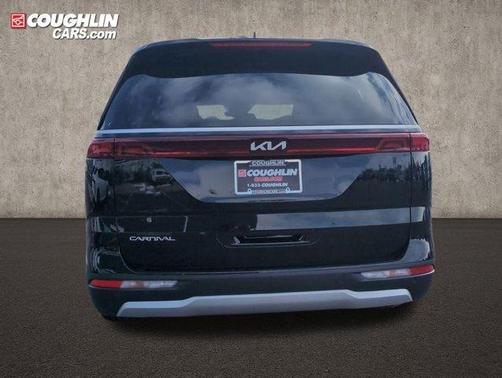 2024 Kia Carnival EX