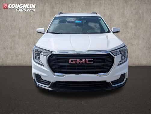 Summit White 2024 GMC Terrain SLE