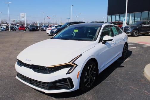 2025 Kia K5 EX