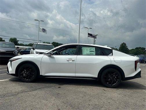 2025 Kia K4 GT-Line Turbo