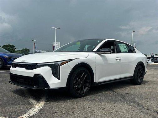 2025 Kia K4 GT-Line Turbo