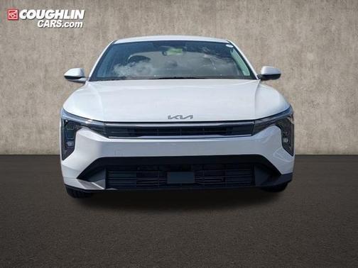 Snow White Pearl 2025 Kia K4