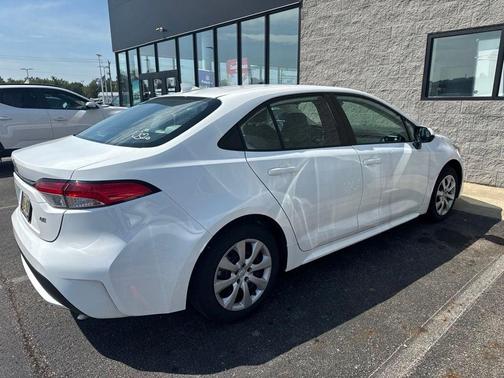 White 2022 Toyota Corolla LE