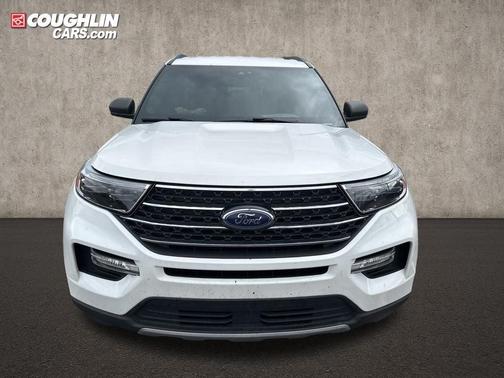White Metallic 2021 Ford Explorer XLT