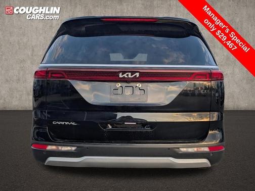 2024 Kia Carnival LX