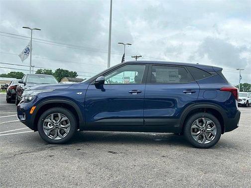 2025 Kia Seltos LX