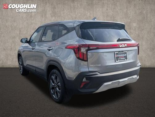 Steel Gray 2025 Kia Seltos LX