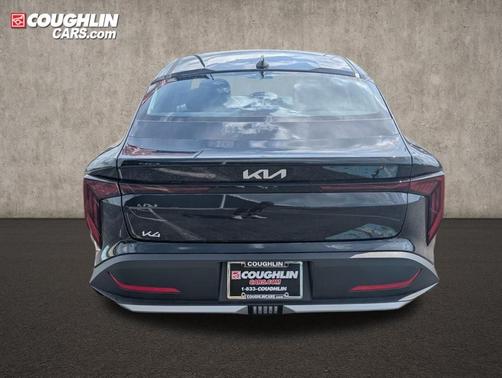 Aurora Black Pearl 2026 Kia K4 LXS