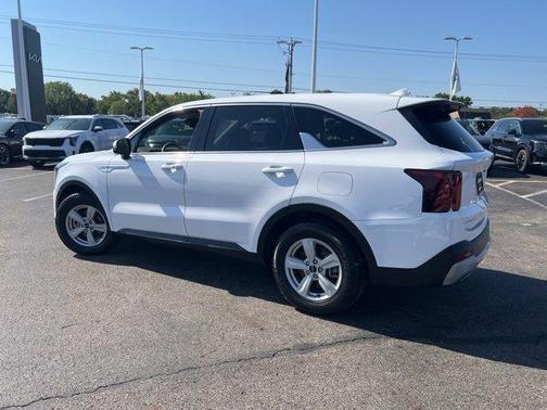 2024 Kia Sorento LX