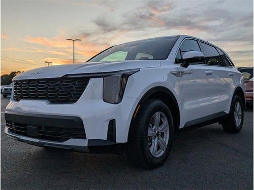 2024 Kia Sorento LX