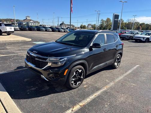 Fusion Black 2024 Kia Seltos EX