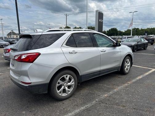 Silver Ice Metallic 2020 Chevrolet Equinox Premier w/1LZ