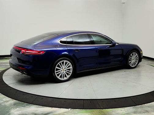 2020 Porsche Panamera 4S