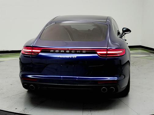 2020 Porsche Panamera 4S