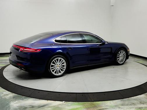 2020 Porsche Panamera 4S