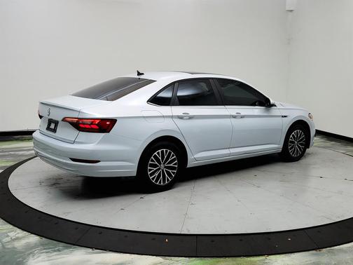 White 2019 Volkswagen Jetta 1.4T SEL