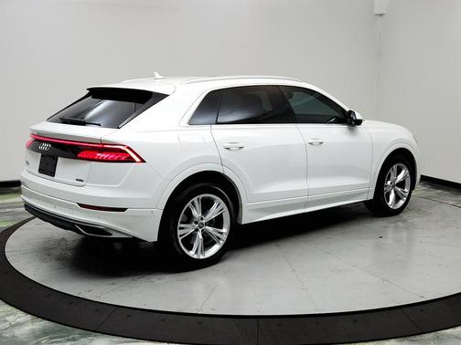 2019 Audi Q8 3.0T Premium Plus