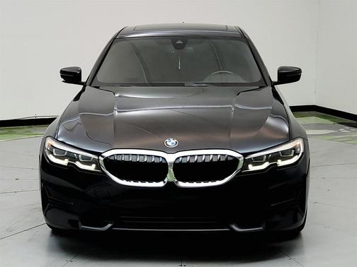 2020 BMW 330 330i