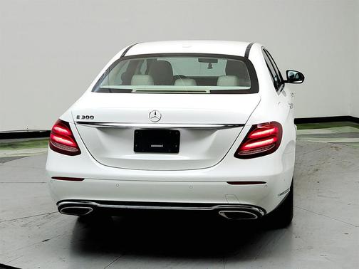 2017 Mercedes-Benz E-Class E300