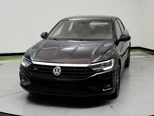 Blue 2019 Volkswagen Jetta 1.4T R-Line