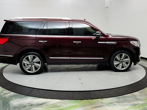 Burgundy 2018 Lincoln Navigator Reserve