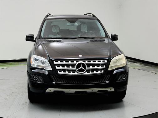 Black 2011 Mercedes-Benz M-Class ML350
