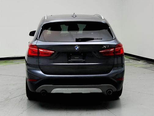 Gray 2018 BMW X1 xDrive28i