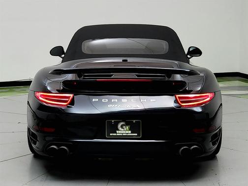 2016 Porsche 911 Turbo S