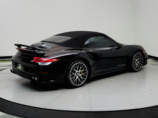 2016 Porsche 911 Turbo S