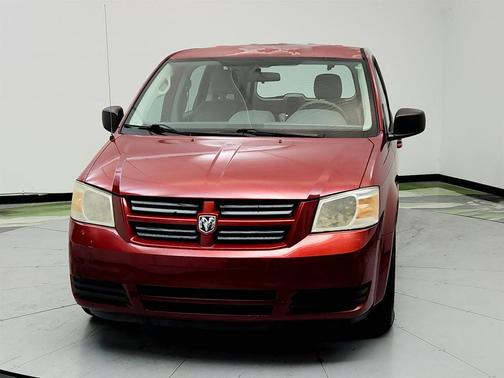 Red 2010 Dodge Grand Caravan SE
