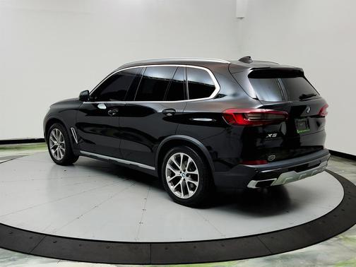 Black 2019 BMW X5 xDrive40i
