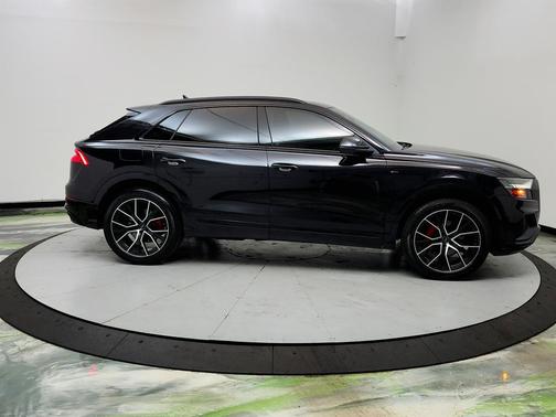 Black 2019 Audi Q8 3.0T Prestige