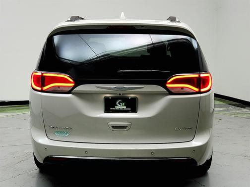 2019 Chrysler Pacifica Limited