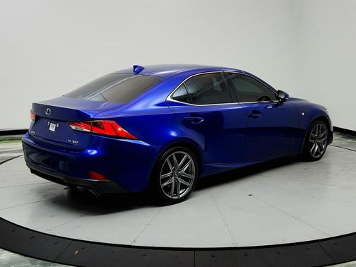 2019 Lexus IS 300 Base