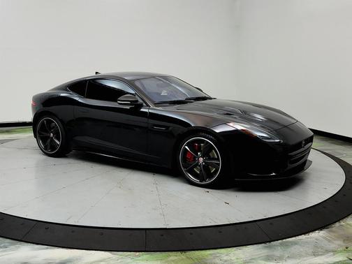 2018 Jaguar F-TYPE R 550hp