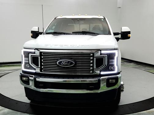 White 2022 Ford F-350 Lariat