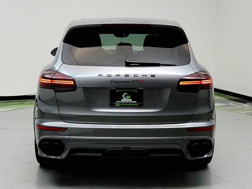 2018 Porsche Cayenne GTS