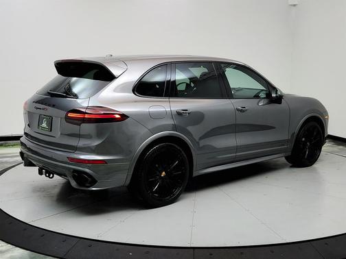 2018 Porsche Cayenne GTS