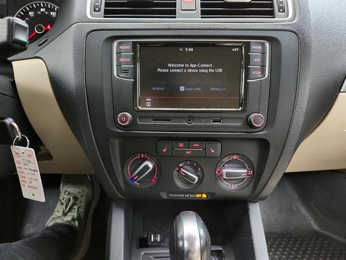 2014 Volkswagen Jetta Auto SE w/Connectivity